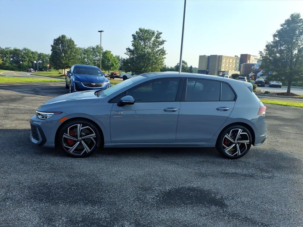 2025 Volkswagen Golf GTI SE