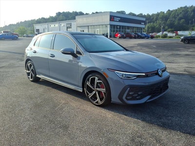 2025 Volkswagen Golf GTI SE